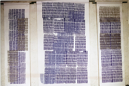 Légende :	SÉRIE DES 12 TRIPTYQUES - 3m x 2,50 N° 1 - BLEU REPETITIF - sérigraphie sur papier - 11  76